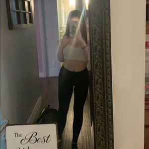 Meet your Posher, Alyssa